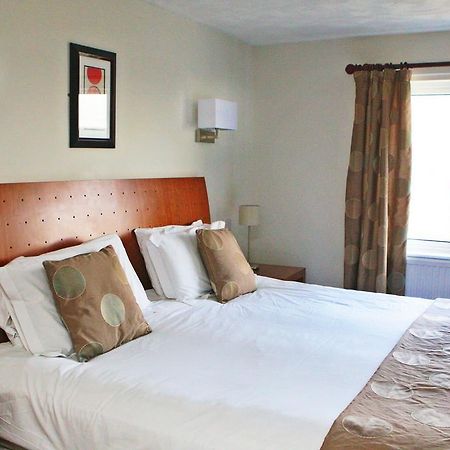 Clough Manor Hotel Denshaw Bagian luar foto