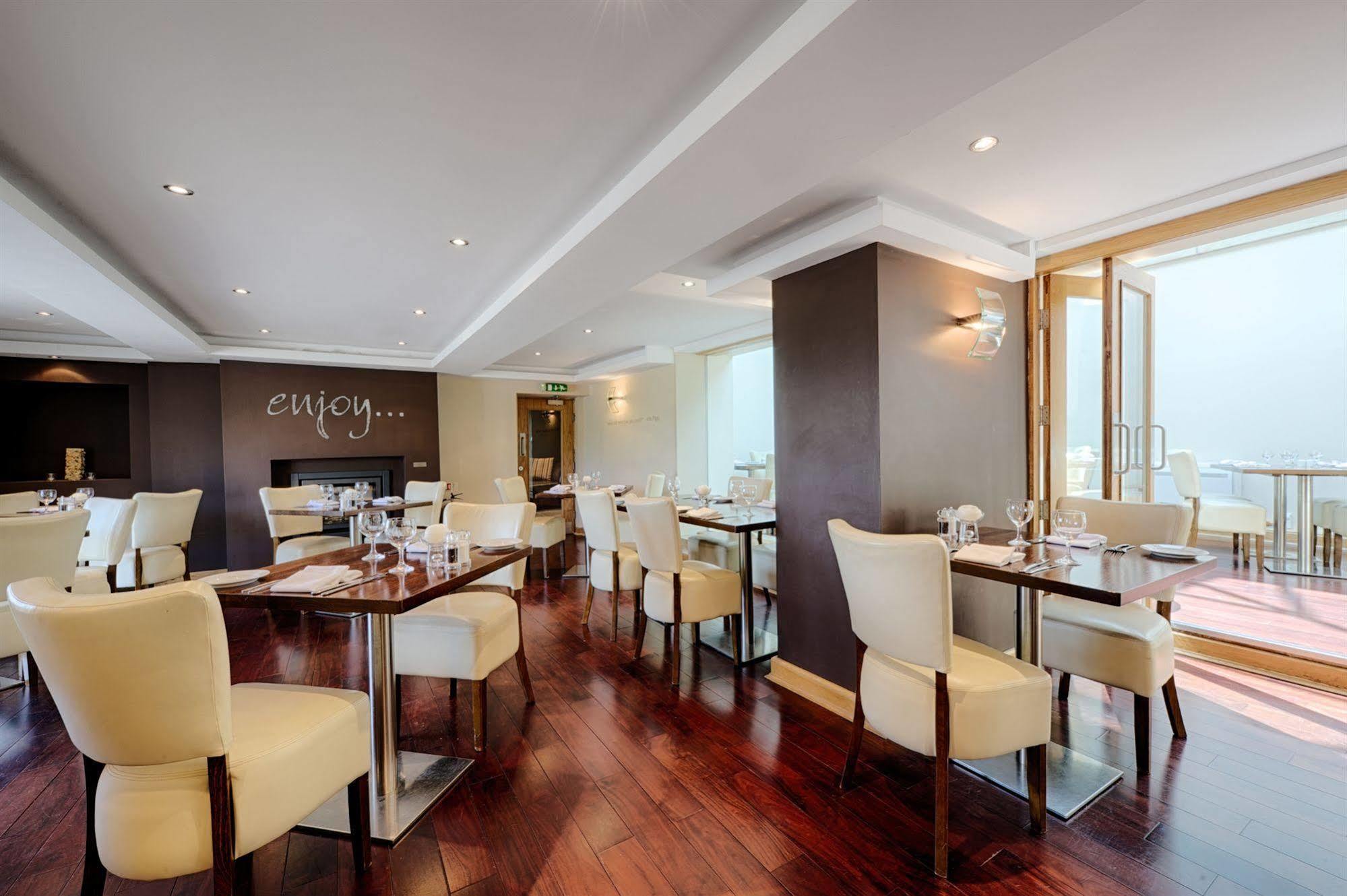 Clough Manor Hotel Denshaw Bagian luar foto