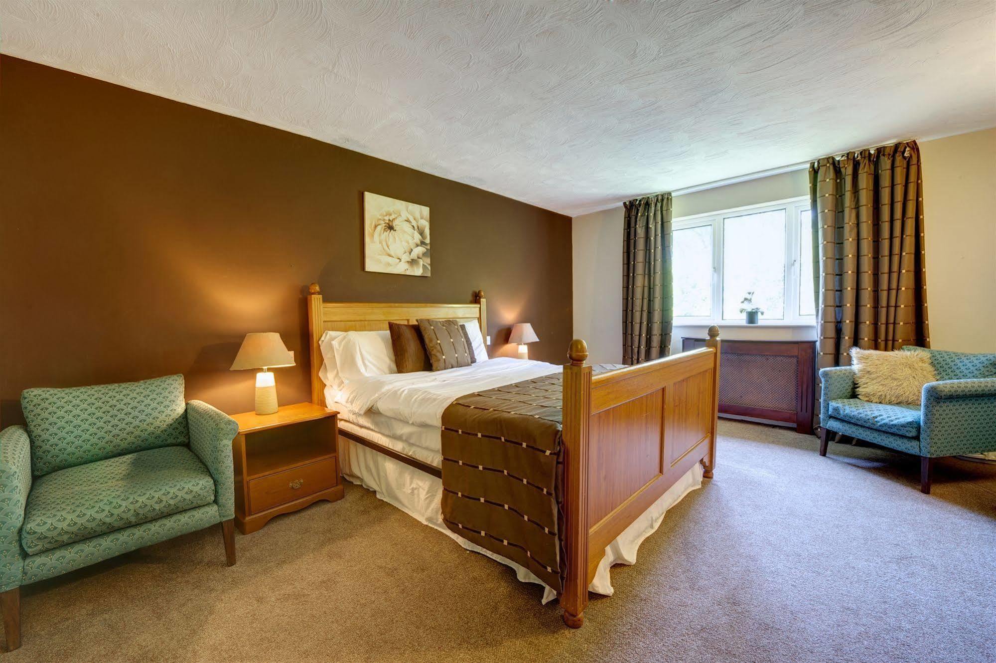 Clough Manor Hotel Denshaw Bagian luar foto